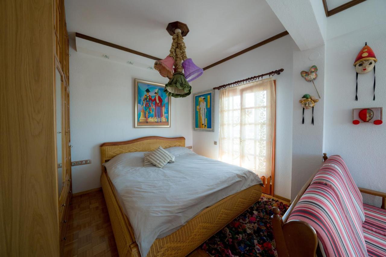 Archontiko Alexandros Luxury Suites Kardiá 外观 照片