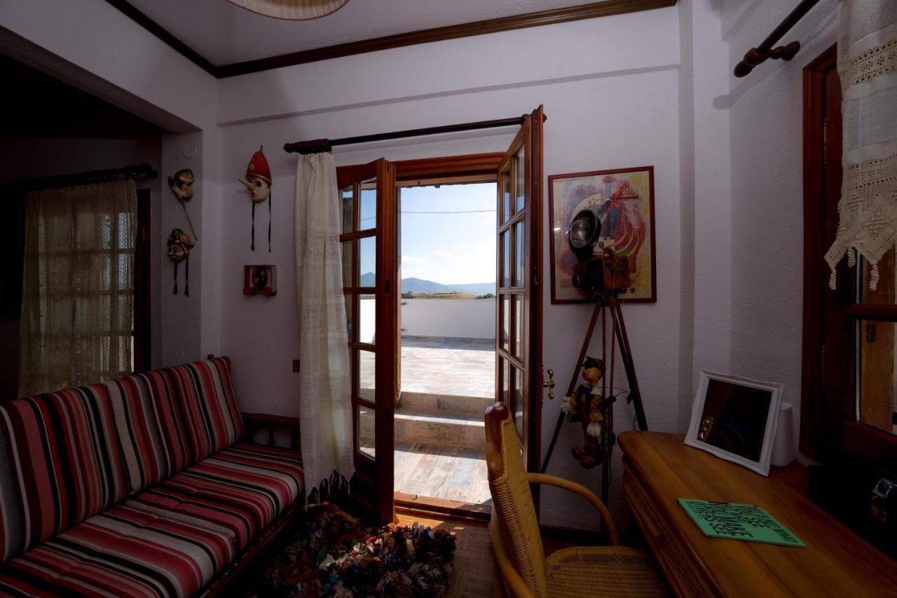 Archontiko Alexandros Luxury Suites Kardiá 外观 照片
